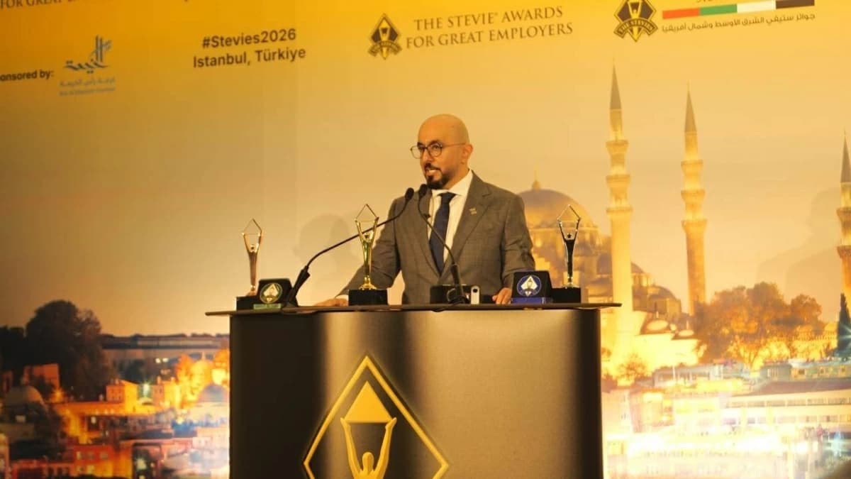 غرفة عجمان تفوز بجائزتين دولياً من ستيفي