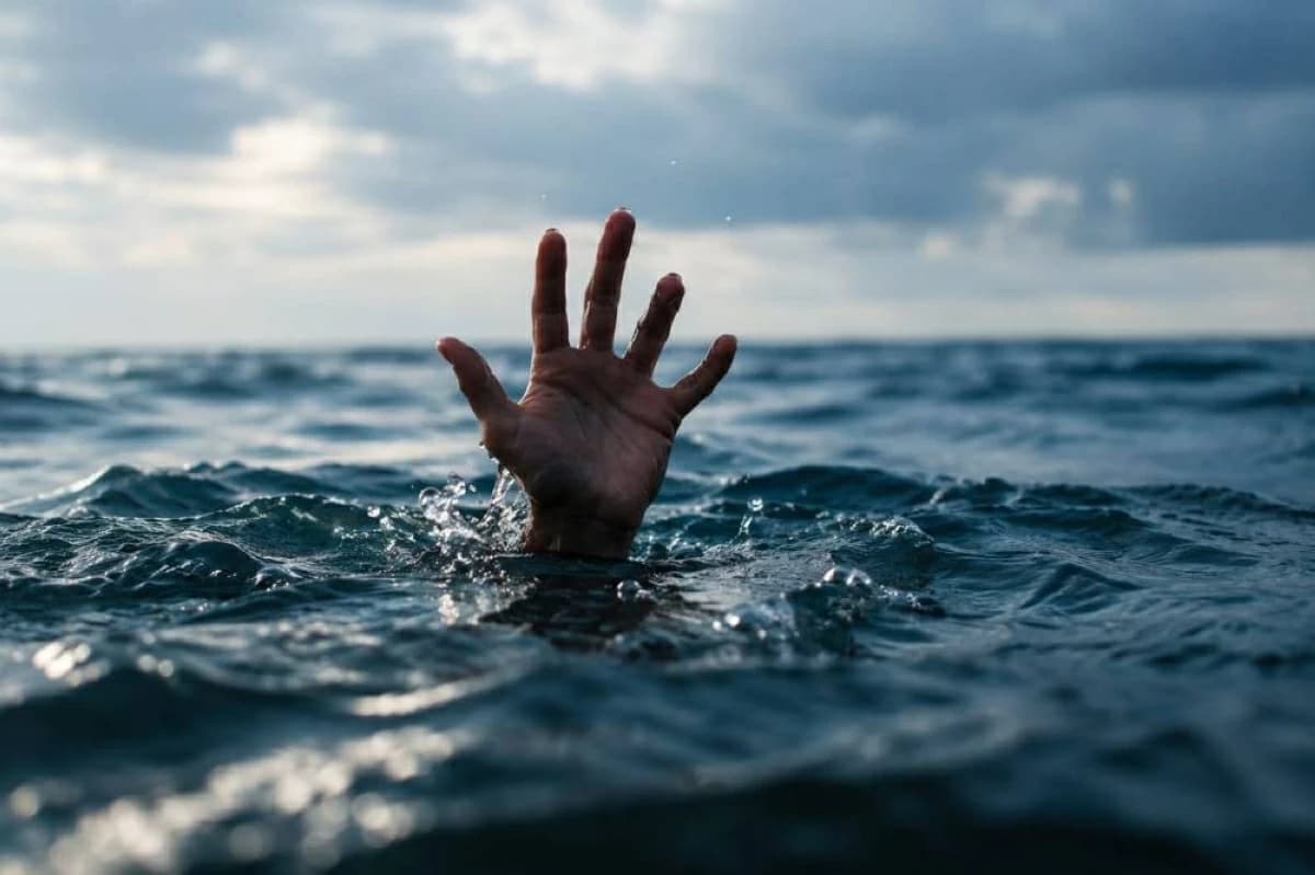 Egyptian coasts: 3 dead, 20 rescued