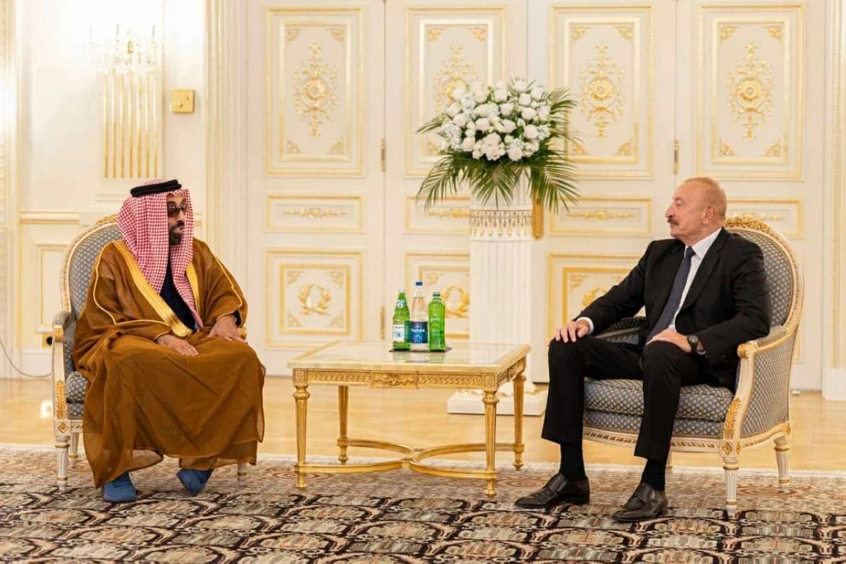 Tahnoun bin Zayed Meets Azerbaijani Leader