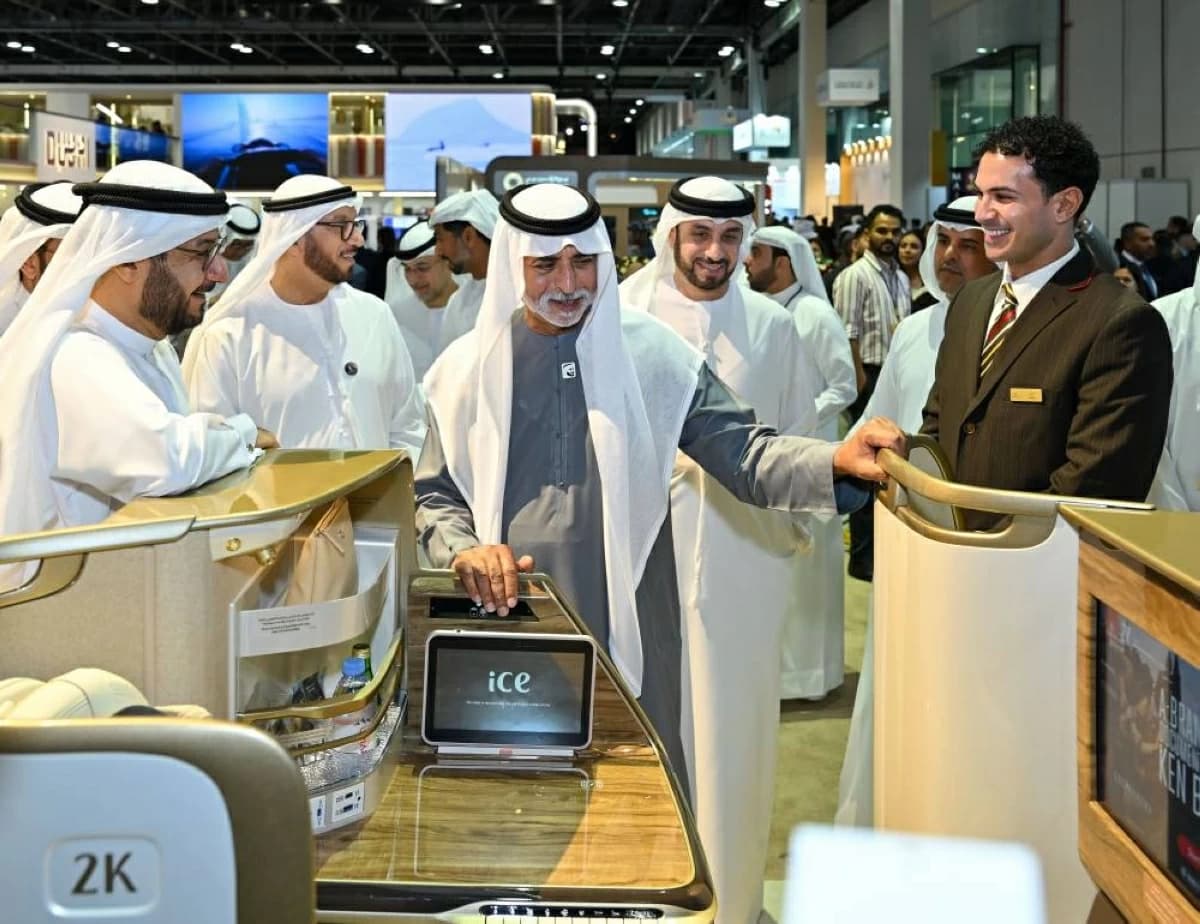 Nayyan bin Mubarak Tours Emirates Pavilion