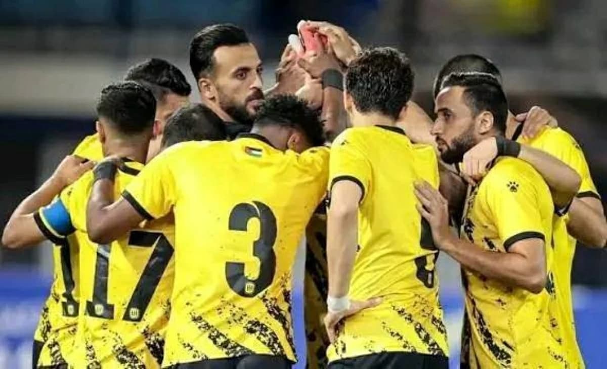 Al-Hussein Irbid Similar to East Indian