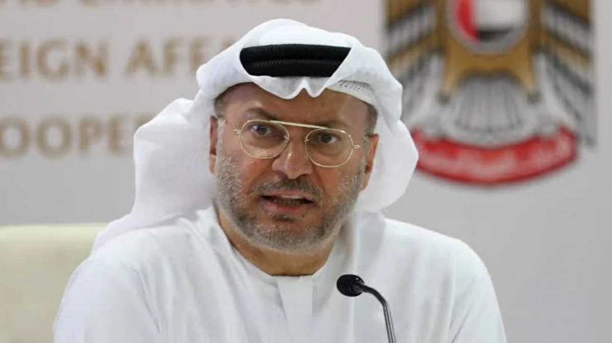 قرقاش: بن زايد يتعامل مع أزمة بكفاءة