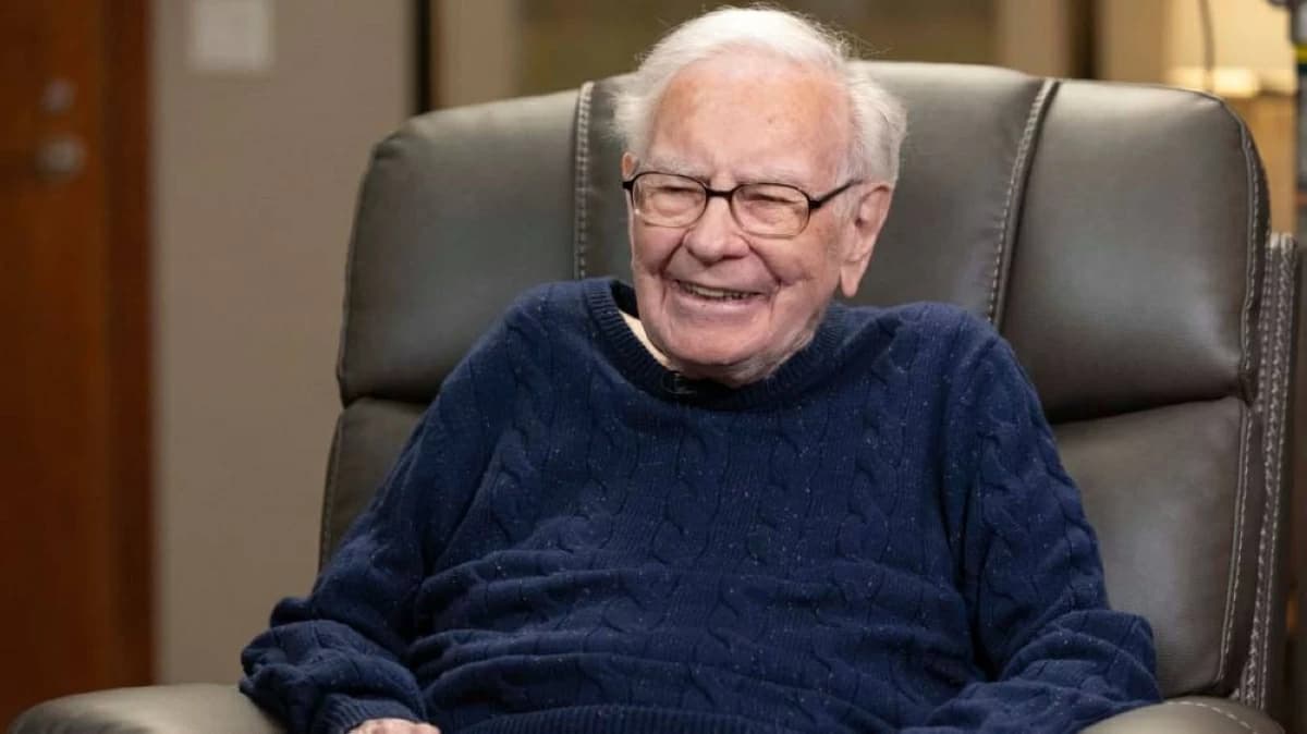 Berkshire Hathaway's Warren Buffett Retires