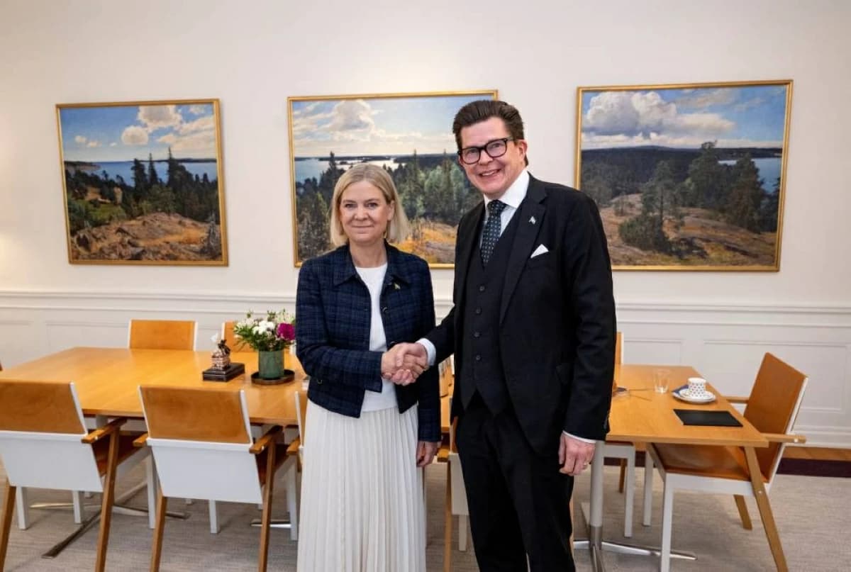 Swedish opposition leader aims to form government