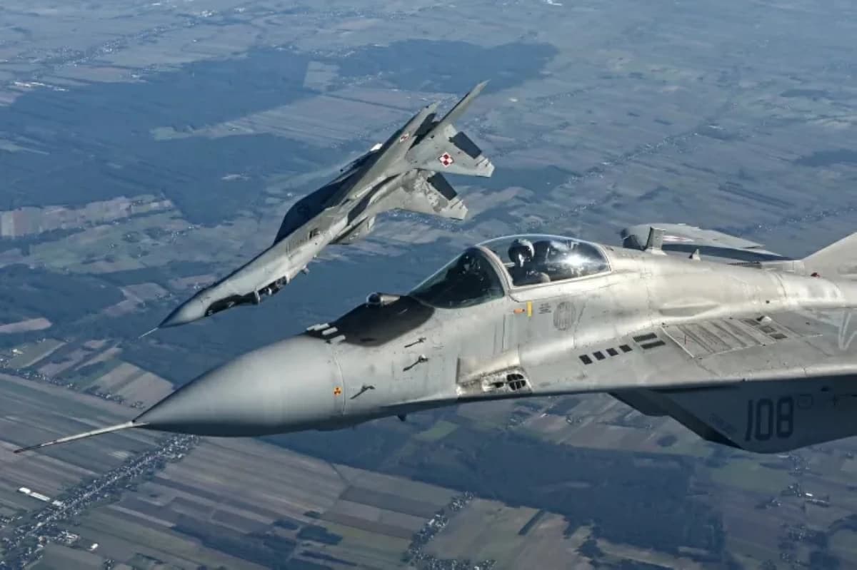 Poland starts preventive air patrols