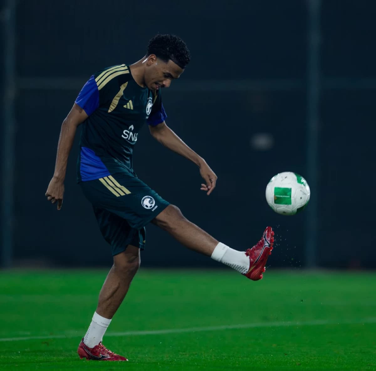 Al-Juair excluded; Mukhtar called up
