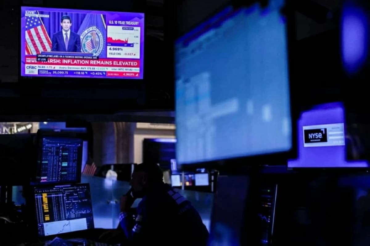 U.S. 10-Year Treasury Hits 19-Year High