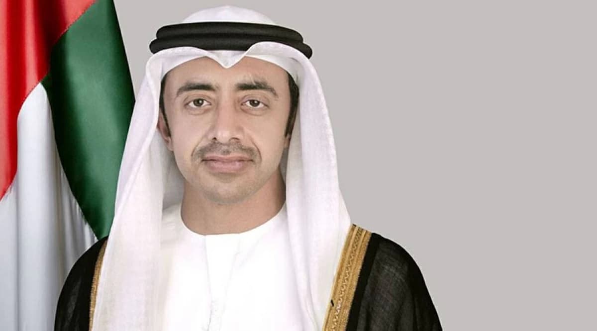 عبدالله بن زايد يناقش التعاون مع تونغا