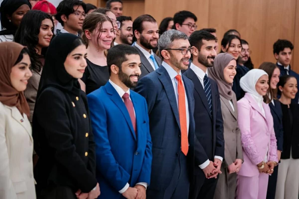 عبدالله بن زايد: الشباب مستقبلنا