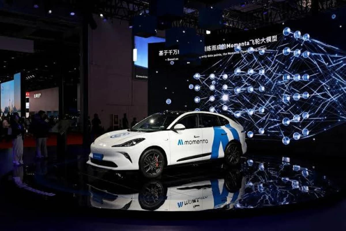 Momenta, backed by Mercedes, grows in Dubai and Europe