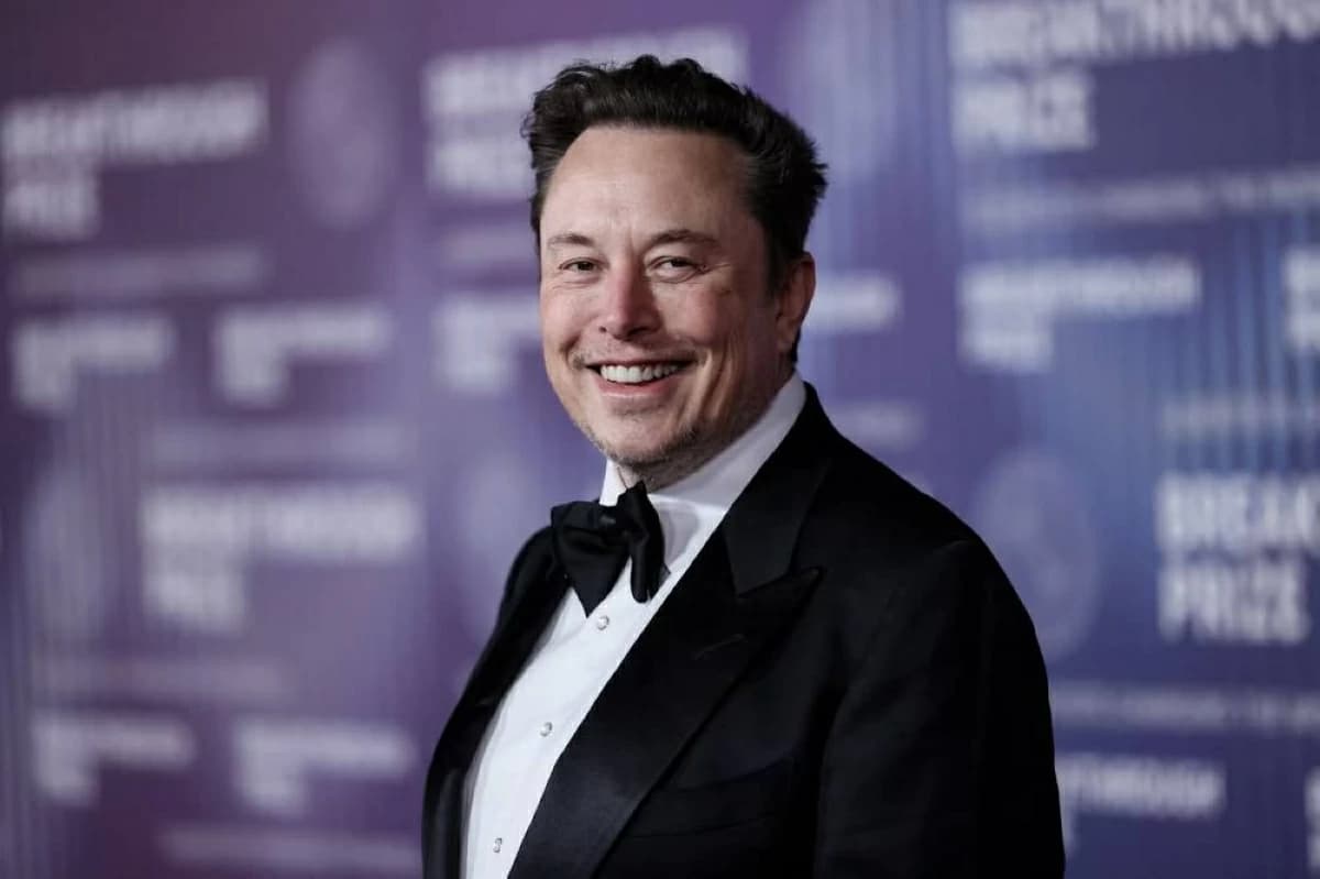 Elon Musk uses books to ease heartburn