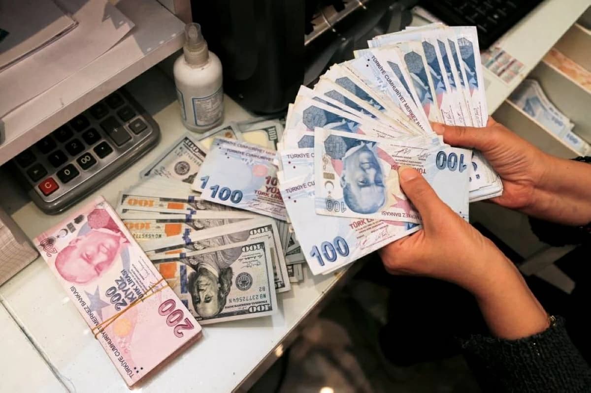 Turkey takes shareholder rights in multiple banks