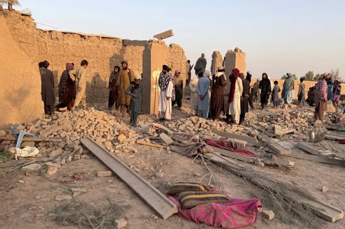 Pakistan plans to hit terrorist sites in Afghanistan