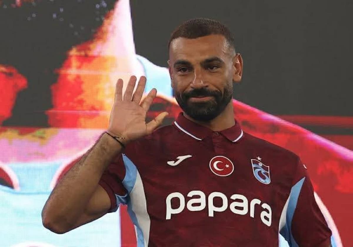 تصويت لاعب الشهر في تركيا يبدأ صلاح في المركز الثاني