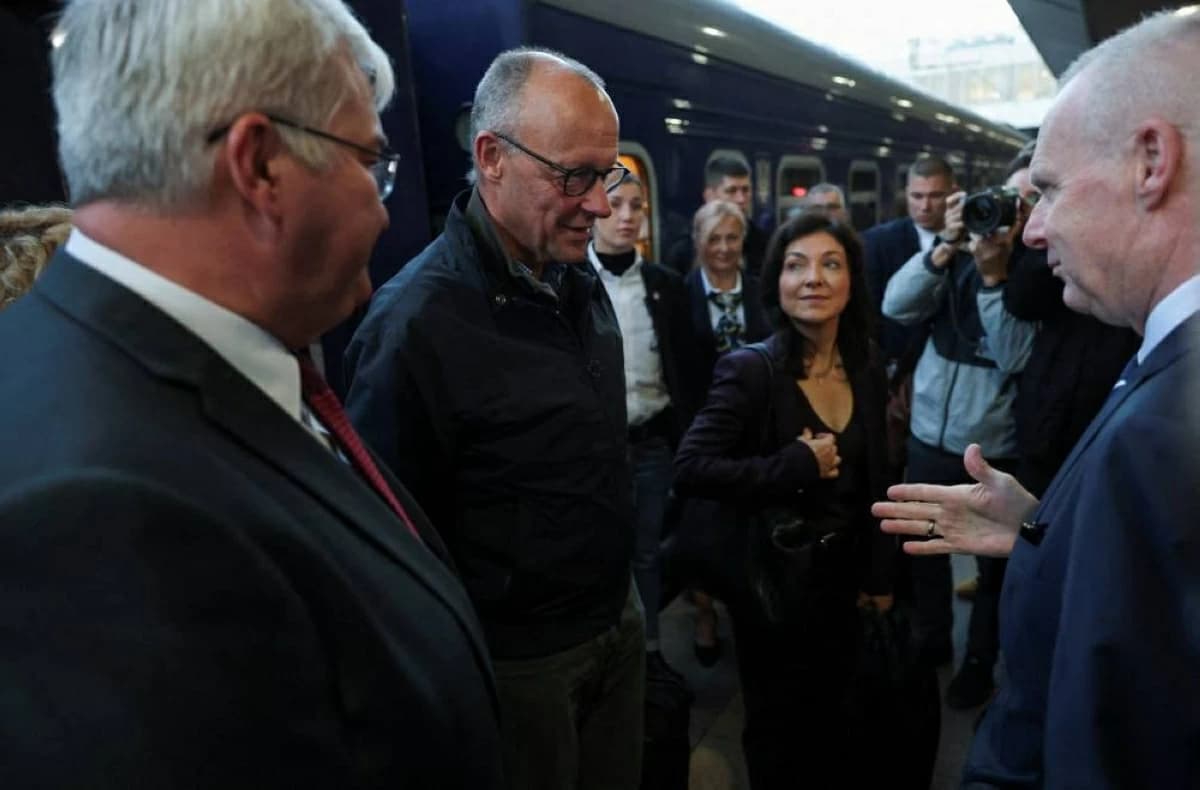 Kyiv's Meretz assures Zelensky of support