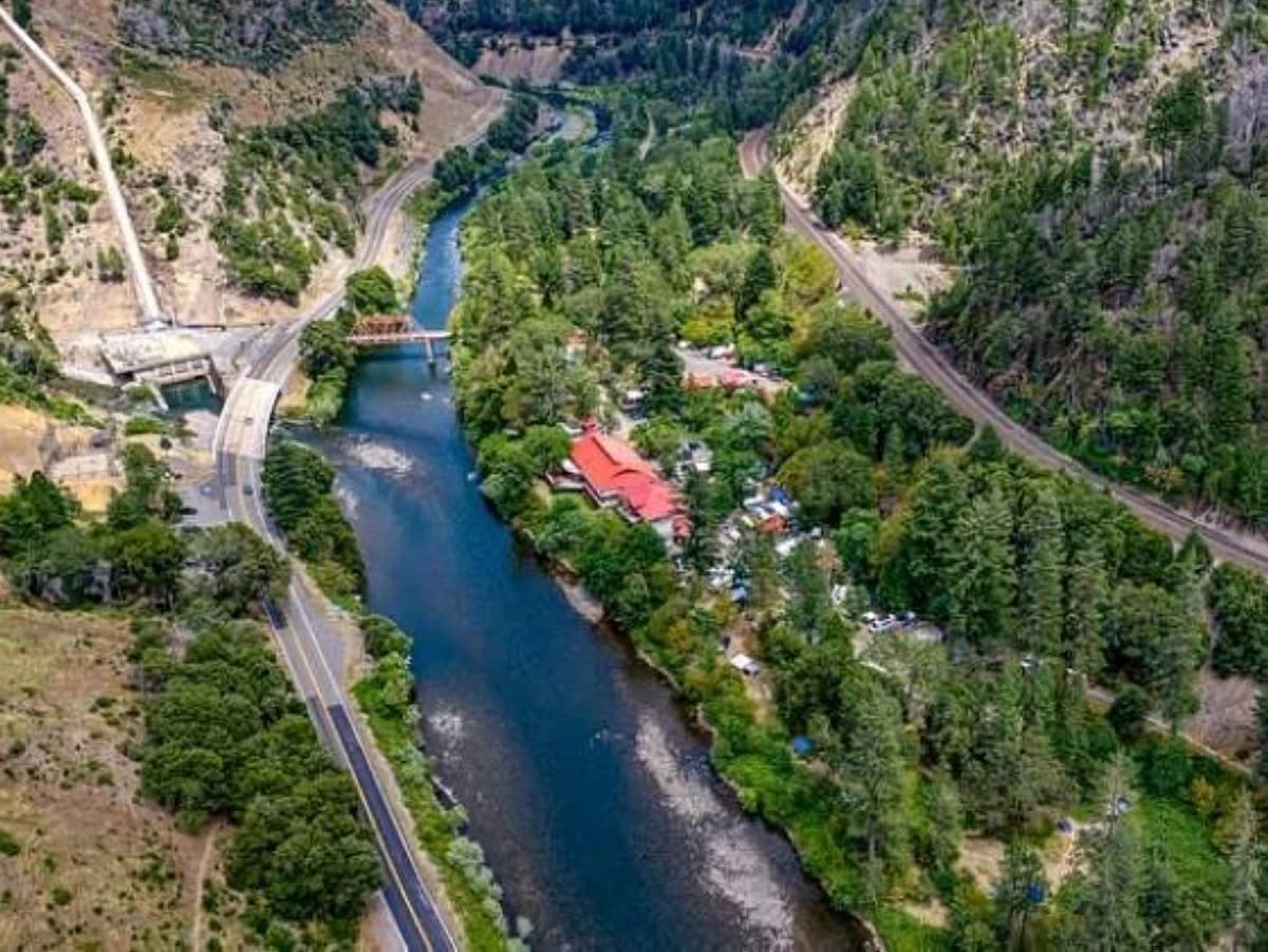 American town with 15 residents for sale