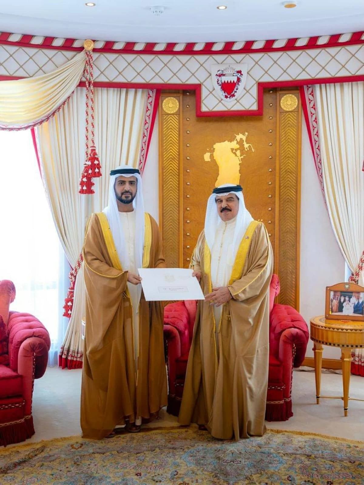 Mohammed bin Zayed invites Bahraini King to UN Water Conference