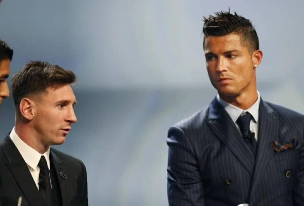 Ronaldo Sends Message to Messi After Argentina Exit