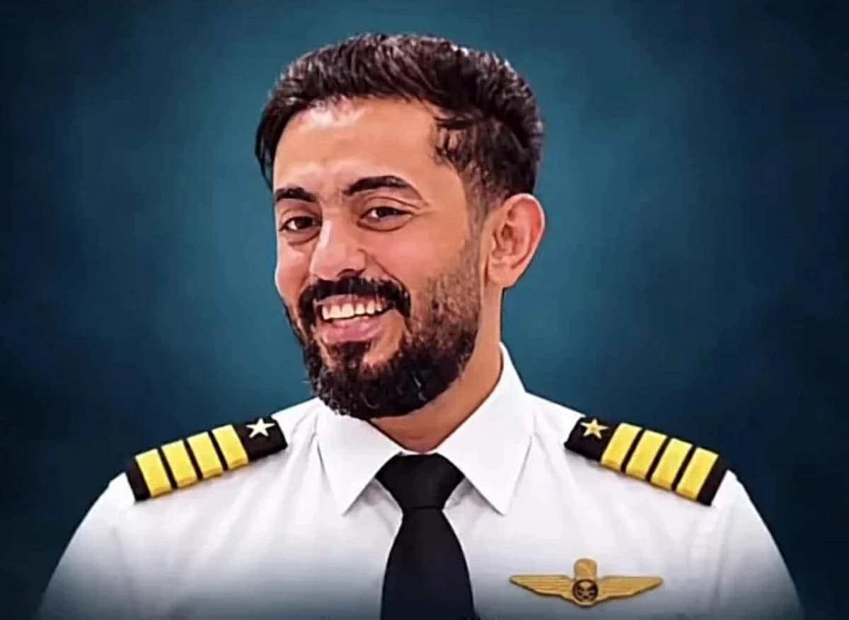 Saudi Airlines mourns pilot after attack