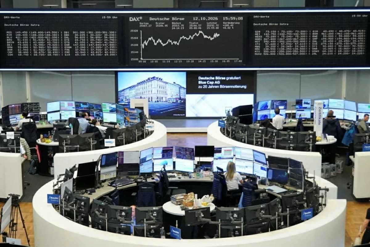 وول ستريت تنتظر نتائج البنوك وأسهم أوروبا ترتفع