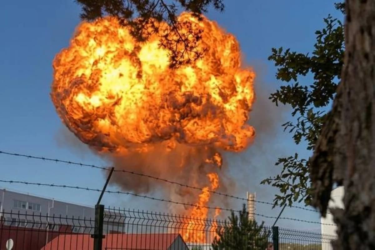 Germany detains two over Starlink fire