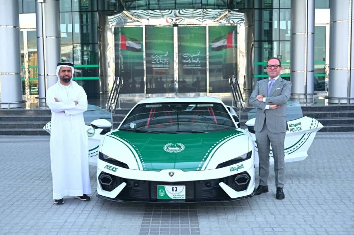 Dubai Police Introduces Lamborghini Teramaro