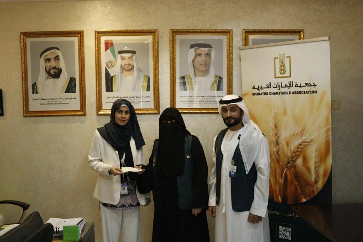 الإمارات الخيرية تدفع رسوم 600 طالب