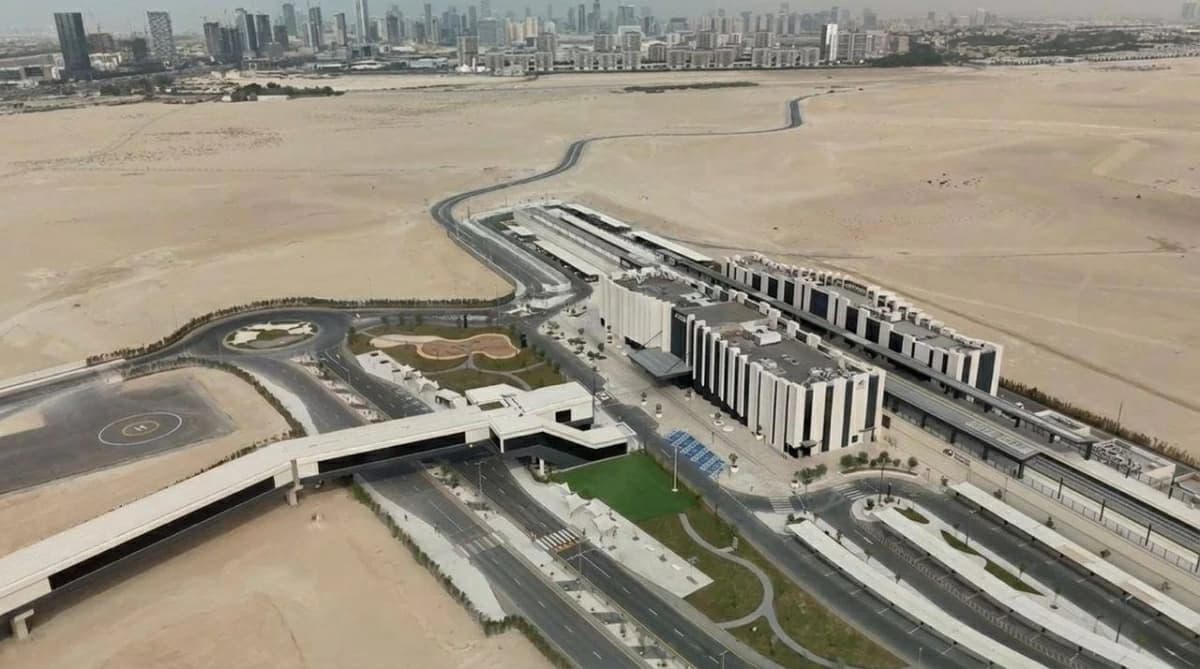 Union Trains opens pedestrian bridge to Dubai Metro