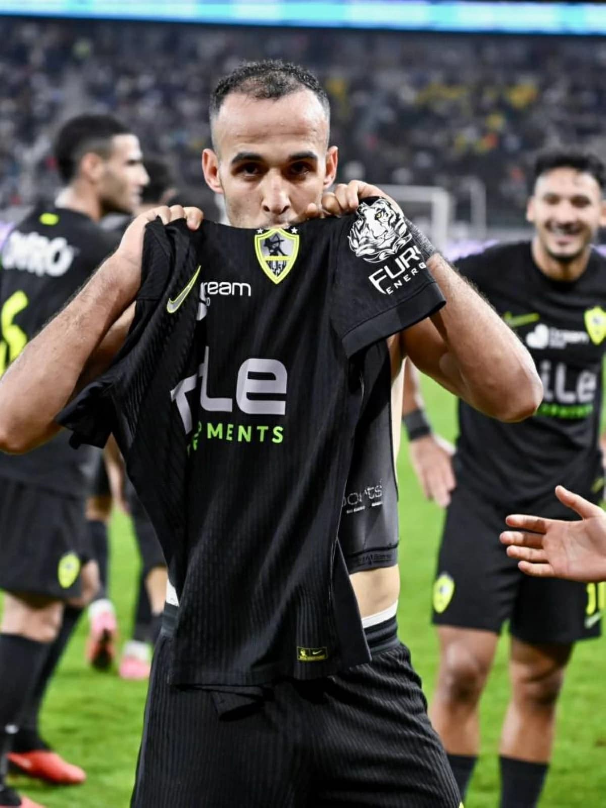 الزمالك يعاقب ناصر منسي بعد هدف الفوز