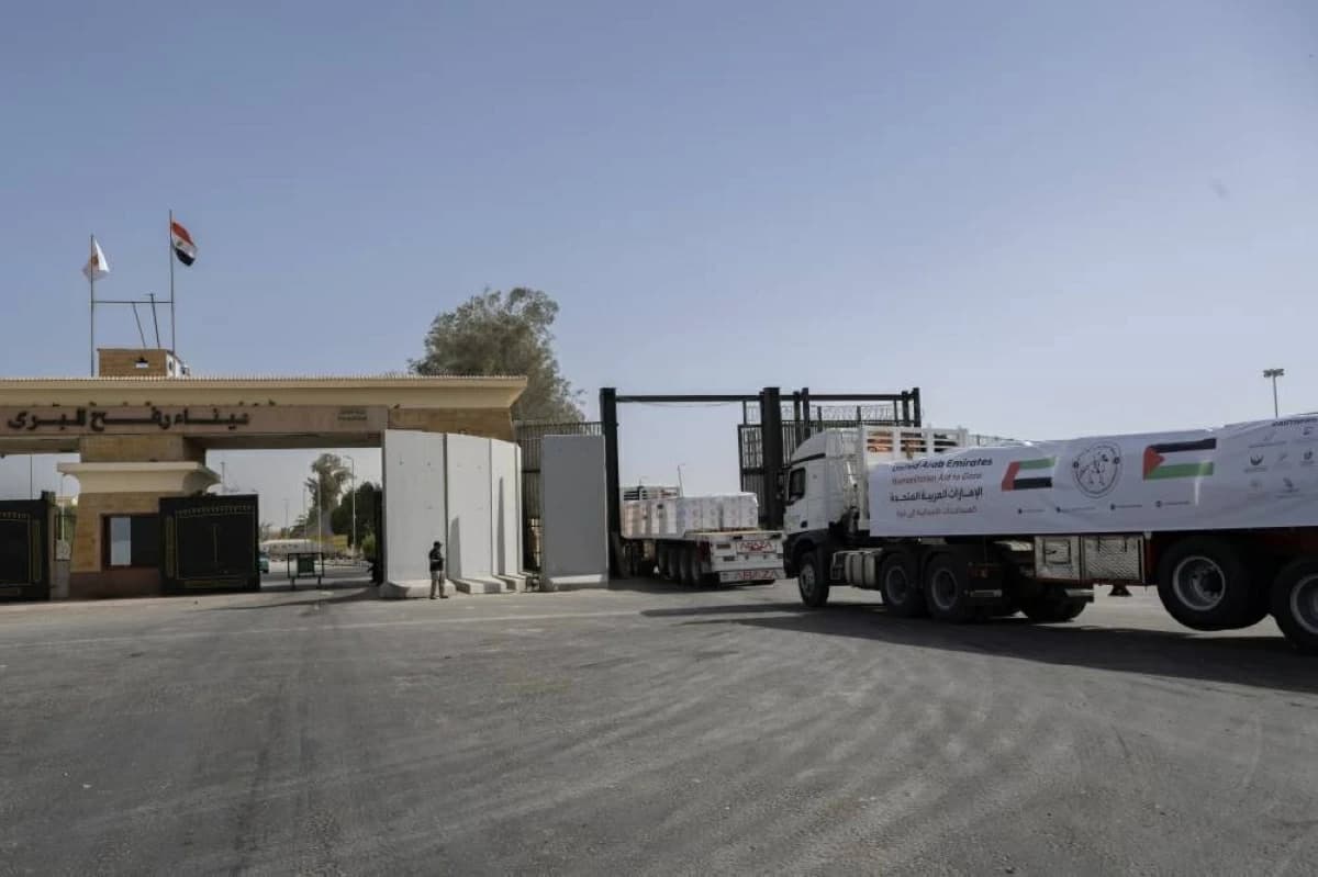 Five UAE convoys deliver aid to Gaza