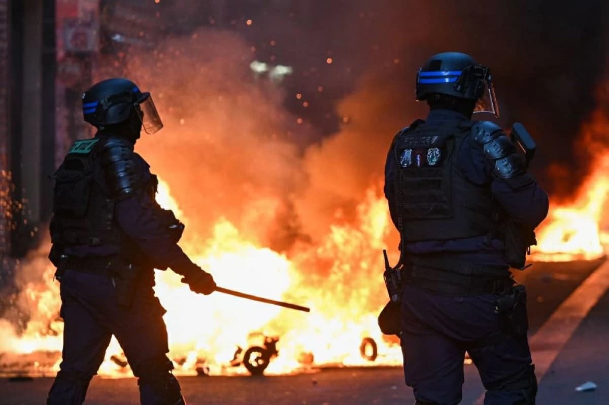 France implements partial curfew