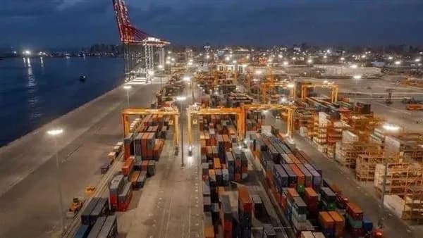 إجمالي البضائع بميناء الإسكندرية يصل إلى 82 مليون طن في 2025-2026
