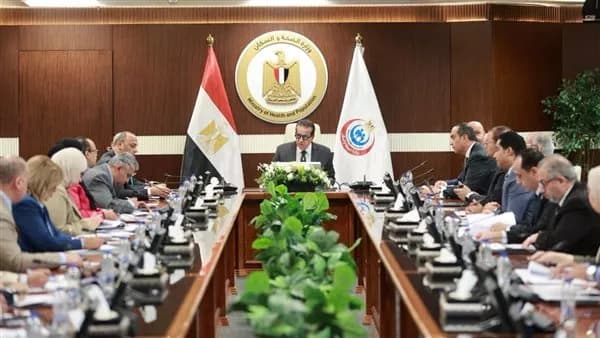 Health Minister reviews Minya insurance pilot