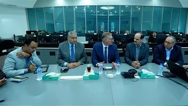 وزير البترول يضمن إمدادات الغاز خلال ذروة الطلب
