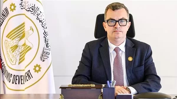 Green investments worth 215.5B pounds planned for 2024-2025