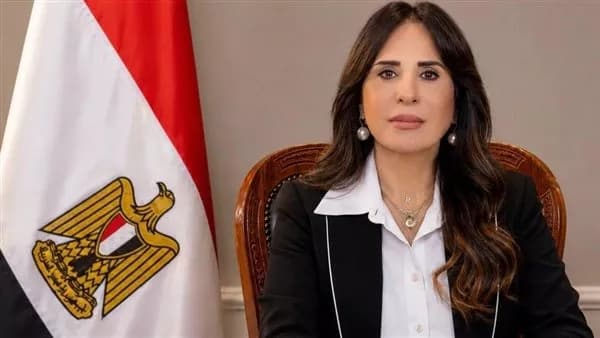 وزيرة الإسكان تشرف على مشاريع التطوير في ثلاث مدن