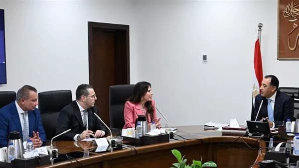 رئيس الوزراء يطلب دراسة قانون المطورين العقاريين