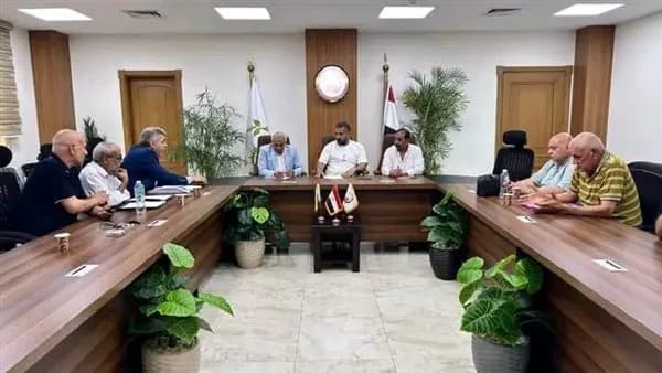 وزيرة الإسكان تتابع أوضاع الأراضي في الشروق والعبور