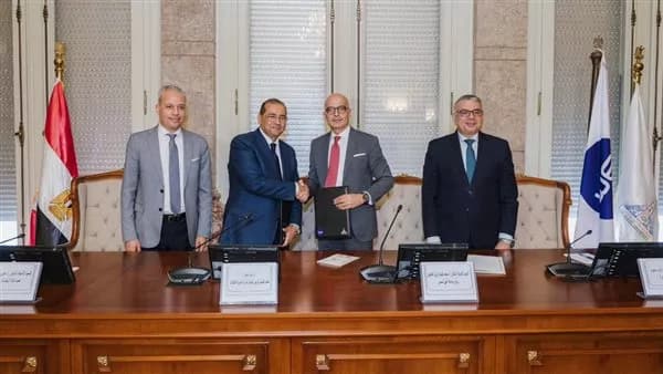 Telecom Egypt partners with Ain Shams for WE SmartED