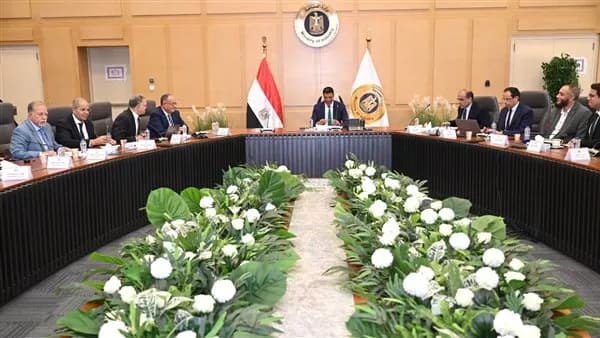 الصناعة تتجه لتشكيل تحالفات في مواد البناء