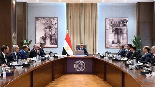 PM Oversees Market and Supply Efforts