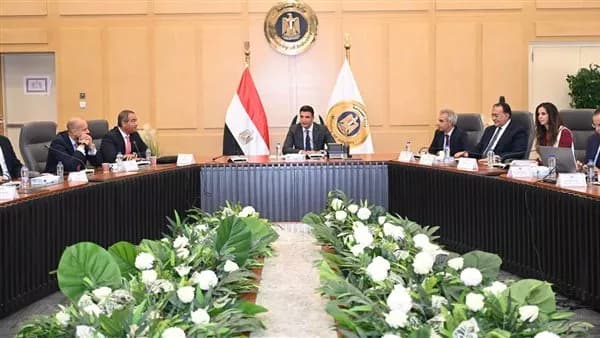وزير الصناعة يعلن عن إطلاق صندوق استثمار في سبتمبر