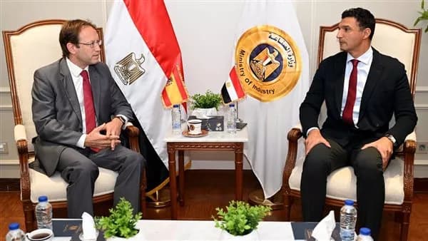 مصر وإسبانيا تباحثان زيادة التعاون الصناعي