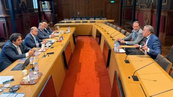 Investment Minister talks finance support