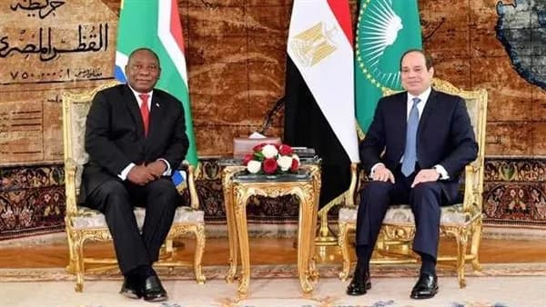 السيسي يناقش تعزيز التعاون مع جنوب أفريقيا