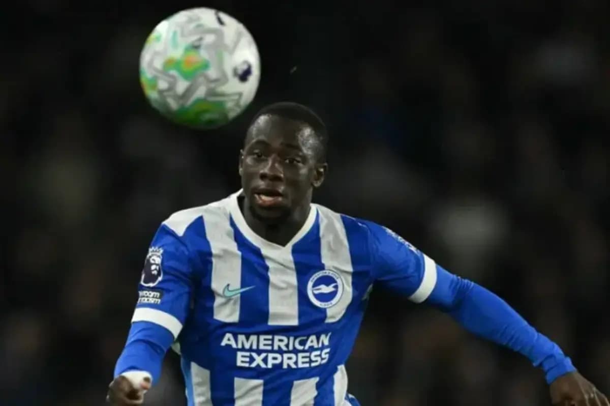 Brighton wins 4-0 over Aston Villa and leads Premier League