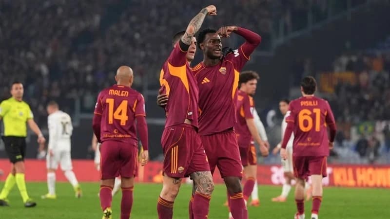 روما يتصدر الدوري بفوز على تورينو