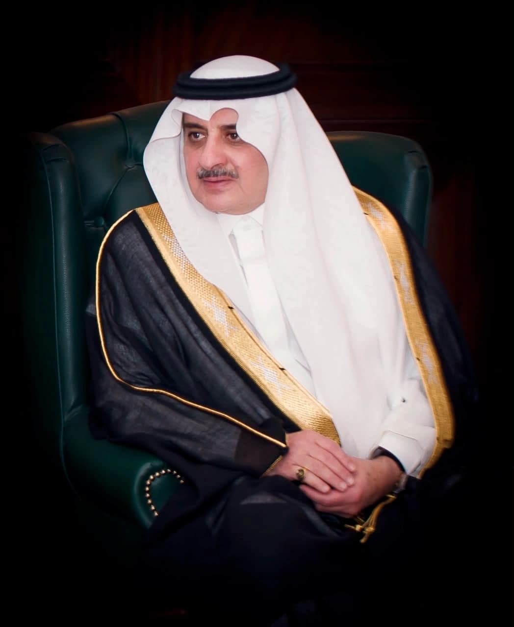 Tabuk Fahd bin Sultan distributes school gifts