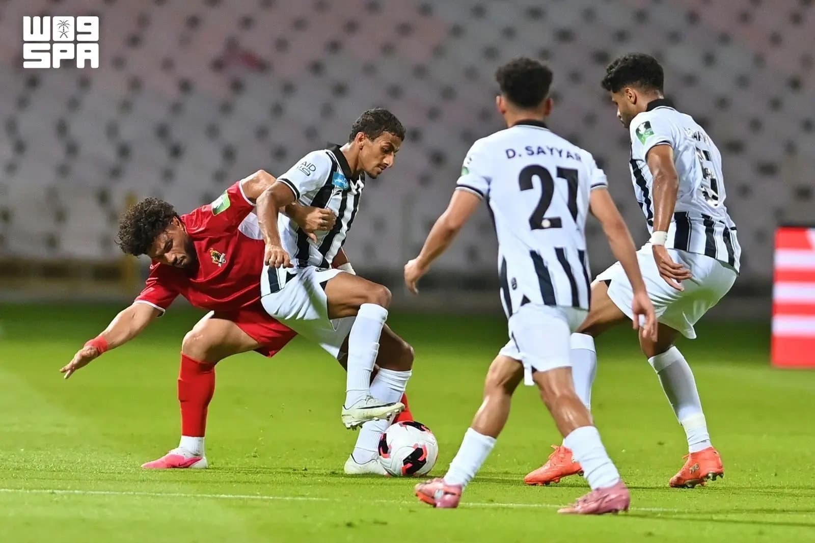 الوحدة يتأهل ويقصي الشباب بكأس الملك