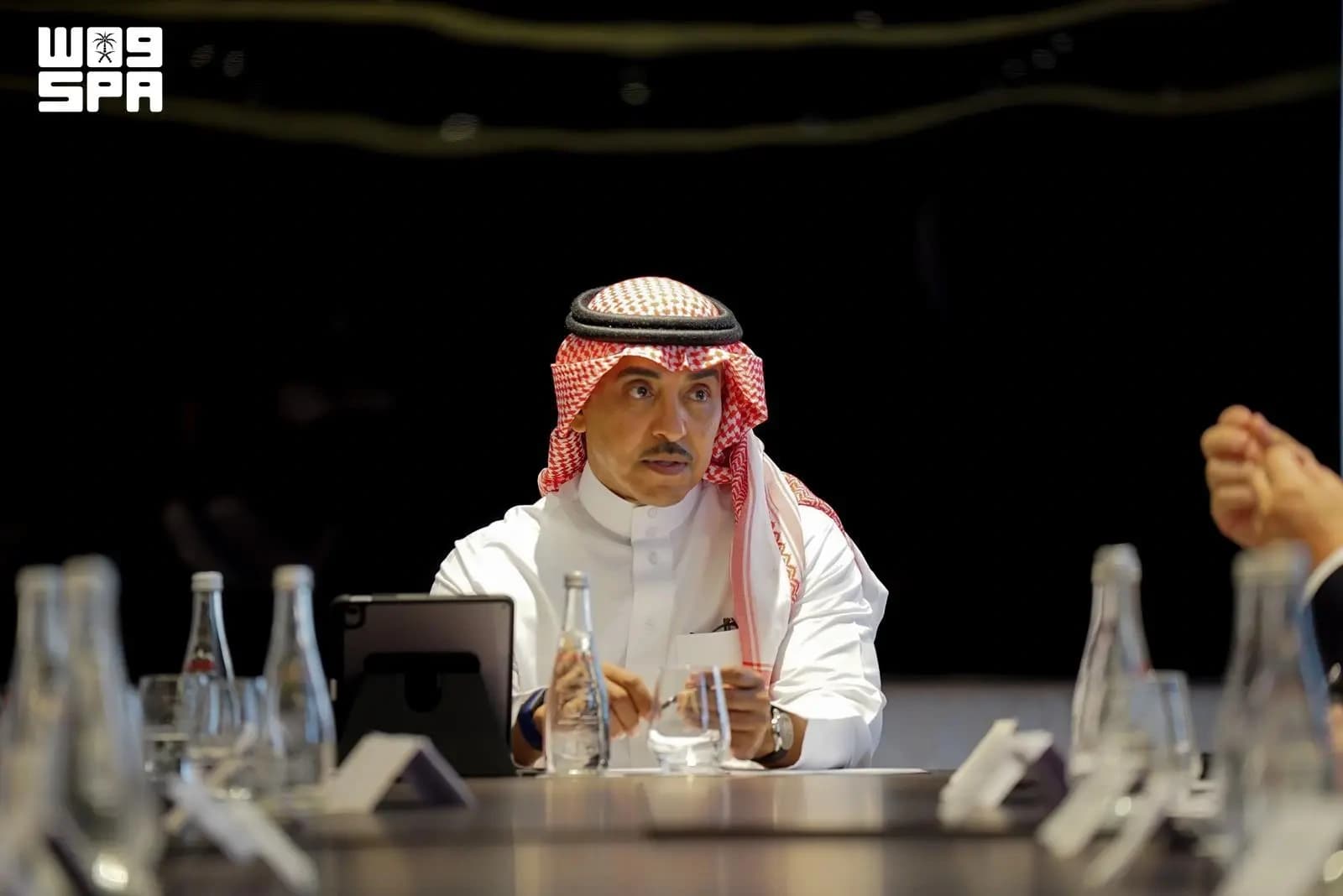 Information Minister Meets Arab Journalists During Crown Prince's France Visit